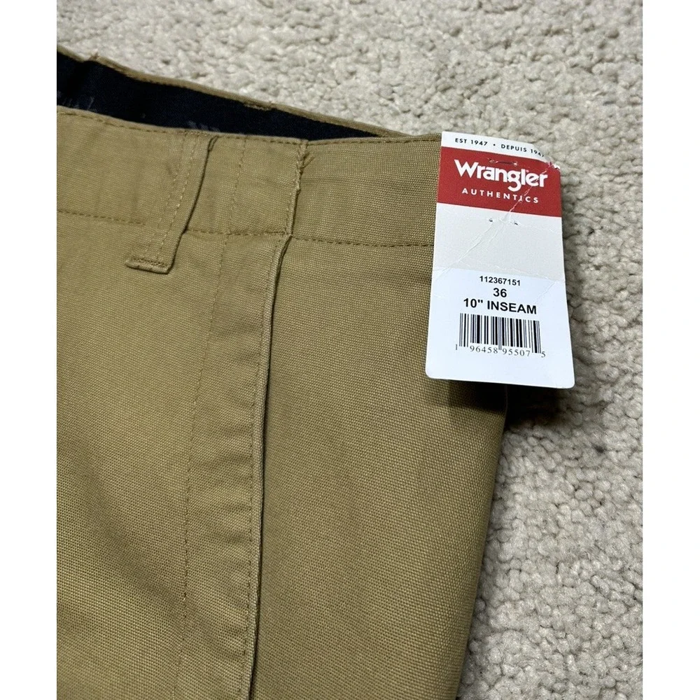 Wrangler Authentics Men's Comfort Flex Waist Cargo Short, Dull Gold, 36 A2-0017